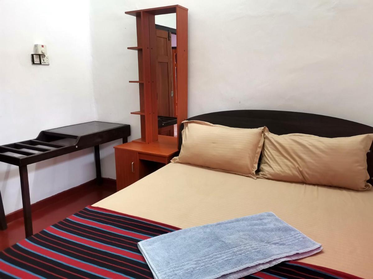 Nallur Holidays Inn Jaffna Dış mekan fotoğraf