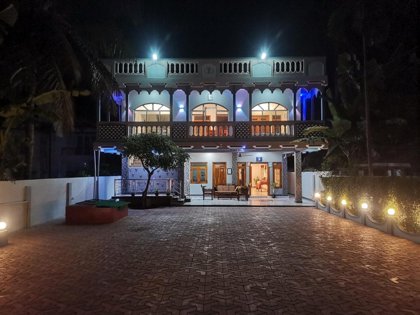Nallur Holidays Inn Jaffna Dış mekan fotoğraf